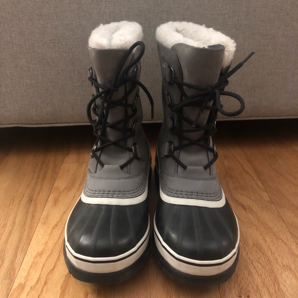 Like New Women’s Sorel Caribou Boot